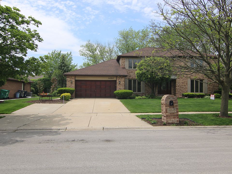 1st image of 14510 Country Club Ln