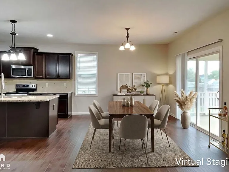 225 E Webber Ln — Photo 3