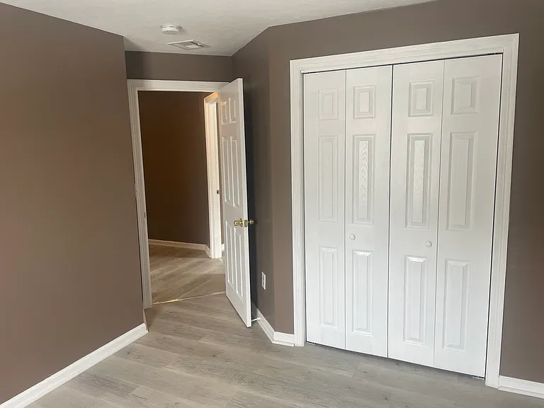 23-25 Fuller Ave #23 — Photo 4