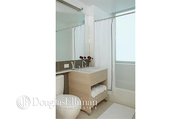 Rented by Douglas Elliman | media 31