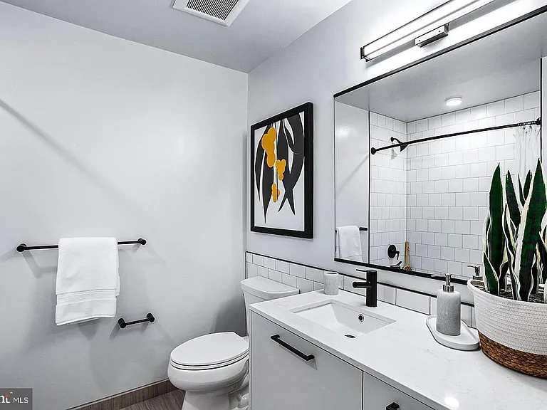 1625 Eckington Pl NE #314 — Photo 6