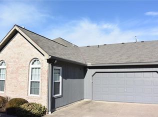 4022 Villas Dr, Stow, OH 44224