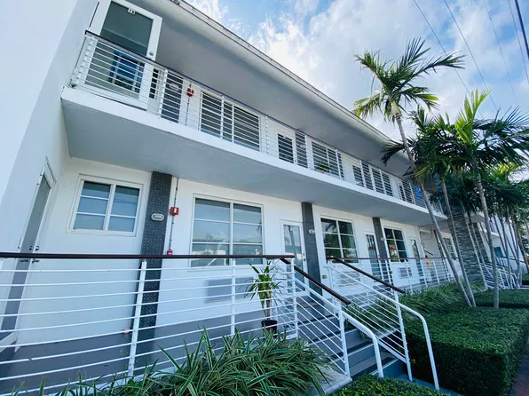 544 74th St #4, Miami Beach, FL 33141