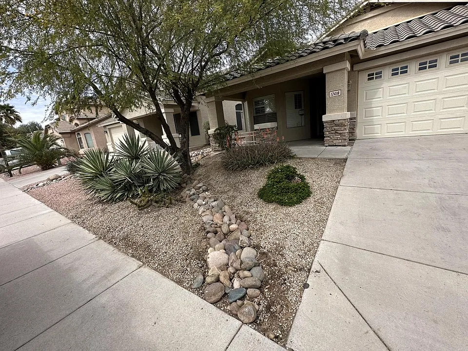12418 W Windsor Blvd