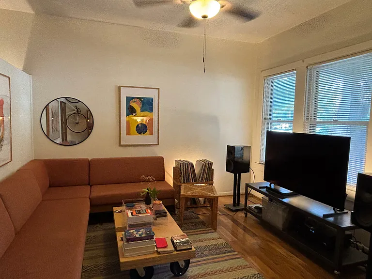 4208 Speedway #A — Photo 5