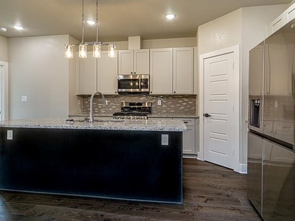 3rd image of 15472 Anna Ln