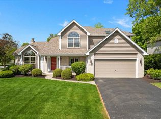 3751 Falkner Dr, Naperville, IL 60564