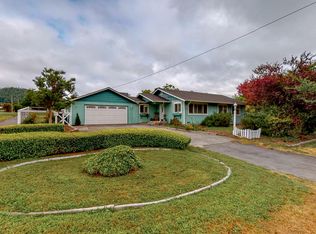 725 Walnut Dr, Rio Dell, CA 95562
