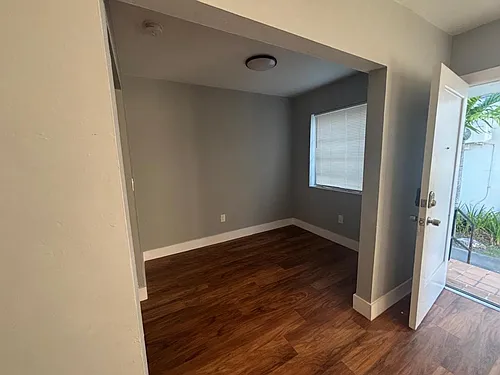 71 Esplanade Dr Photo 1