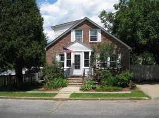 676 Green St, Manchester, NH 03103