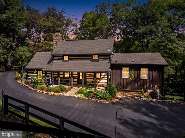 12986 Furnace Mountain Rd, Lovettsville, VA 20180