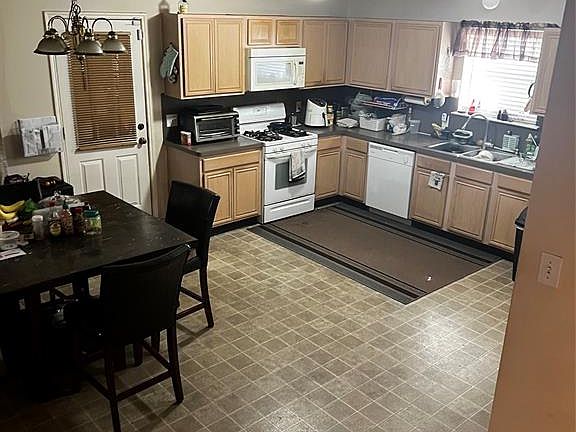 4th image of 6314 Barton Hollow Lane