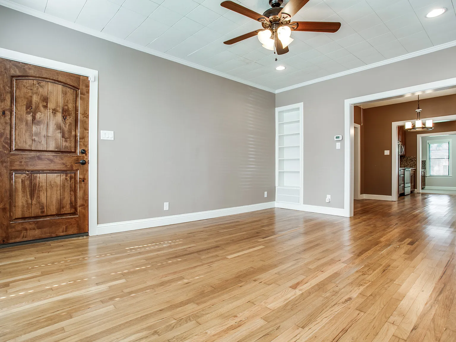 3 bed, 1750 sqft, $4,000 — Photo 4