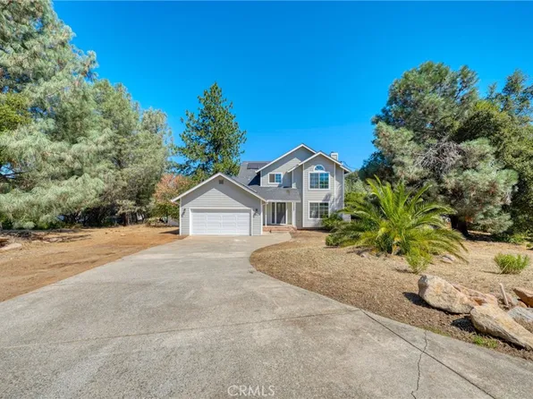 18027 N Shore Dr, Hidden Valley Lake, CA 95467
