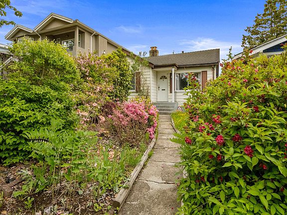 2nd image of 2448 E 29th Ave