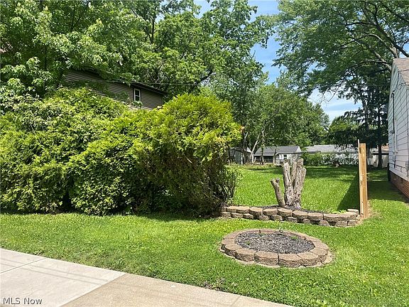 5th image of 11714 Kirton Ave