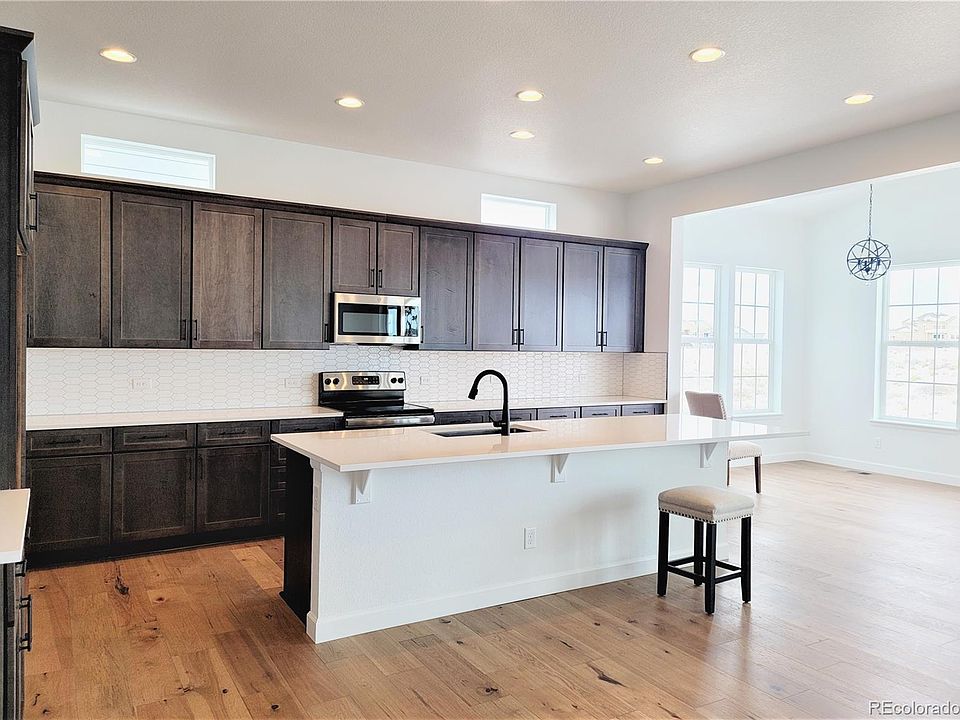 1st image of 22773 E Narrowleaf Cir