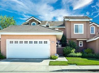 6204 E Garnet Cir, Anaheim, CA 92807