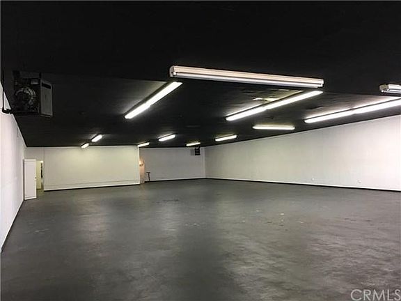 4th image of 300 E La Habra Blvd