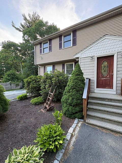 1st image of 40 North St Unit 40
