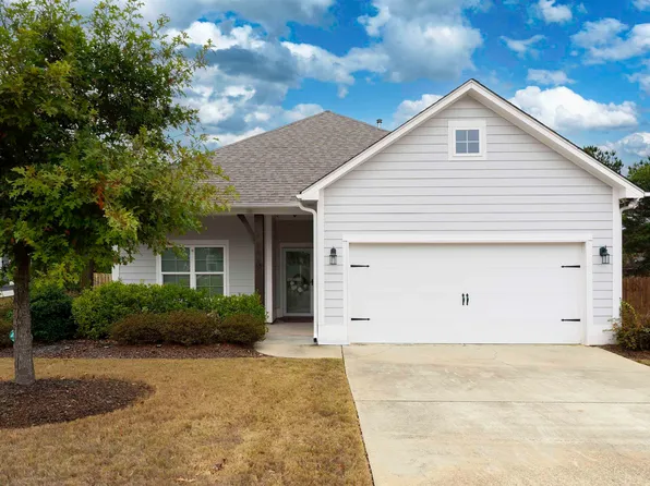 109 Shelby Farms Dr, Alabaster, AL 35007