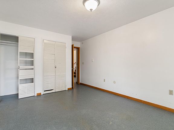 3rd image of 10764 144th Ave