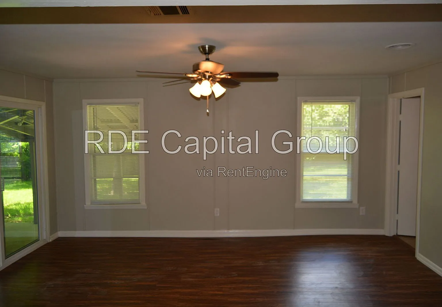 3 bed, 2.0 bath, 1592 sqft, $1,995 — Photo 3