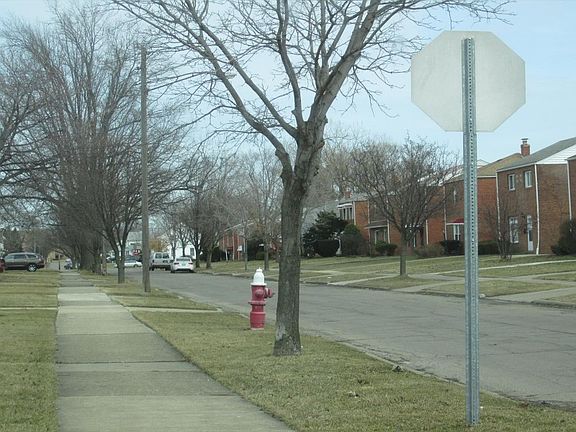 4th image of 6556 Kingswood Dr