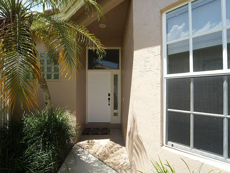 8213 Quail Meadow Trce — Photo 32