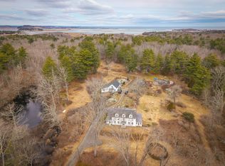5 Roberts Ct, Gloucester, MA 01930