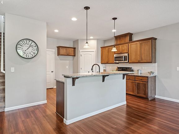 5th image of 13006 NE 28th Way