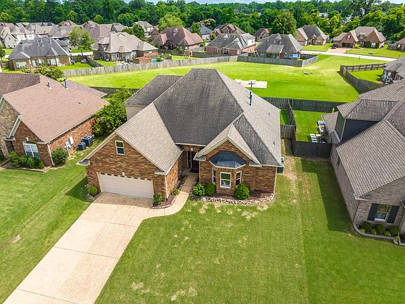 2nd image of 180 Whispering Meadows Dr