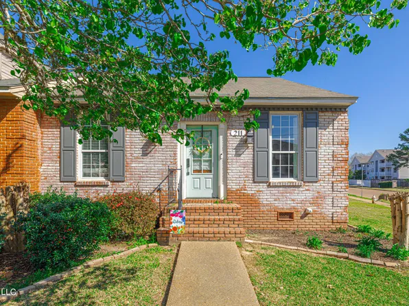 211 Northtown Dr, Jackson, MS 39211
