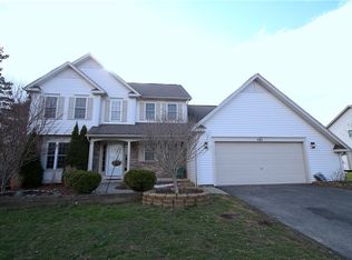 501 Sari Ct #PVT, Webster, NY 14580