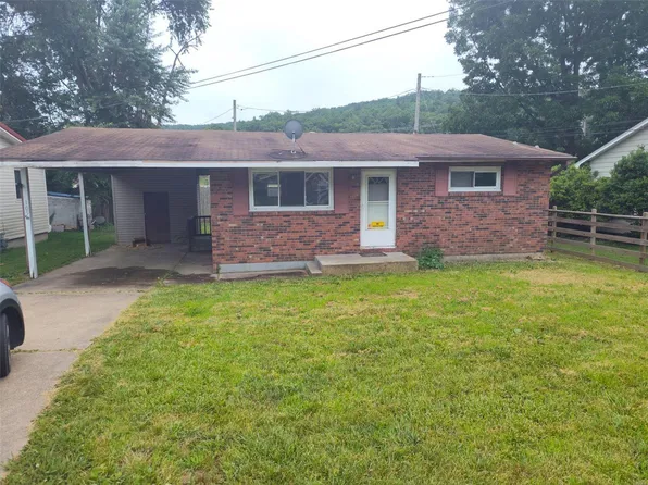 105 Hickory St, Pilot Knob, MO 63663