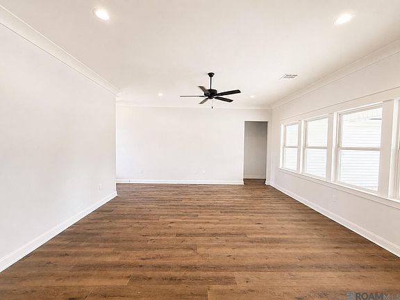 3rd image of 14468 Florida Blvd
