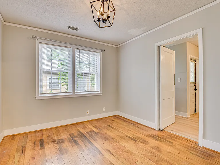 2066 Greene St — Photo 15