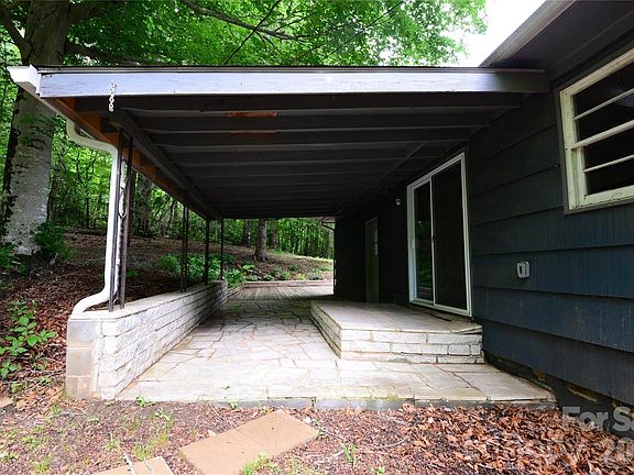 4th image of 24 Sarabec Hill Rd