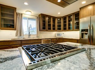 1945 SW Cedar Hills Blvd, Portland, OR 97225