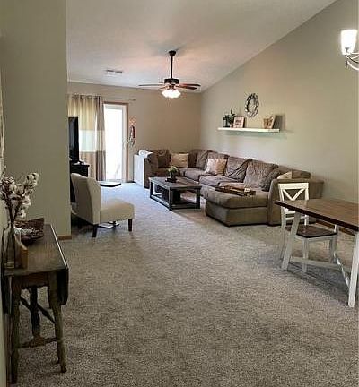 4th image of 4234 Vitek Dr