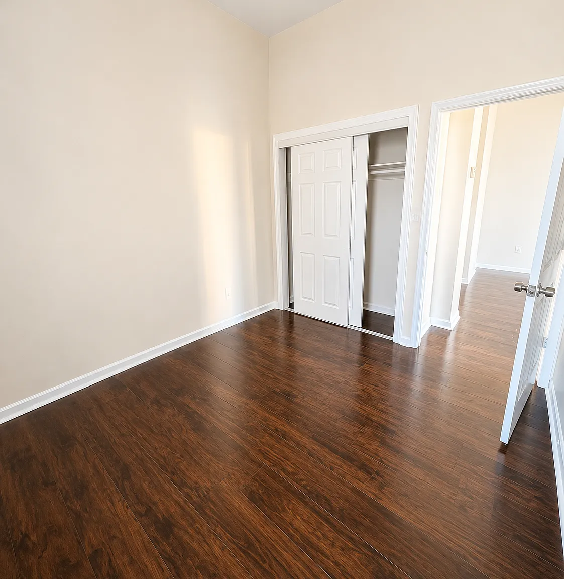 2 bed, 650 sqft, $2,150 — Photo 4