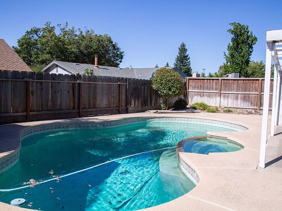 1st image of 3408 Saginaw Ct