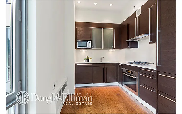 Rented by Douglas Elliman | media 7