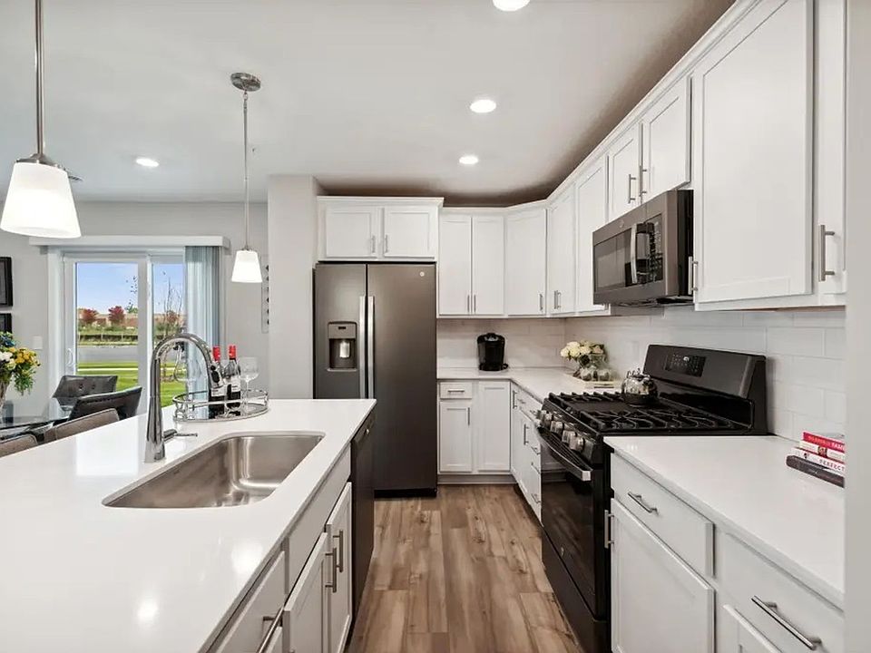 1st image of 8753 Parkington Ave NE