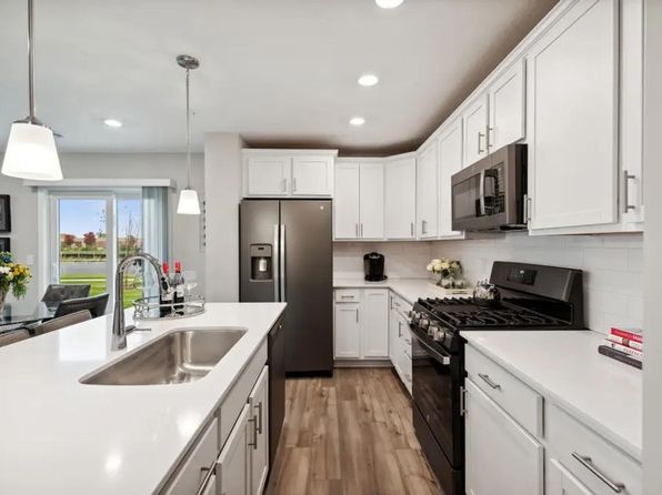 8753 Parkington Ave NE