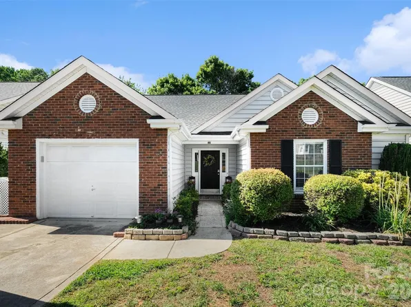 526 Carlisle Dr, Indian Trail, NC 28079