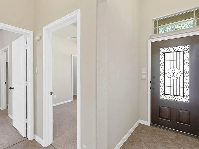 12508 Jen Ln — Photo 2
