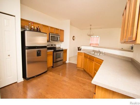 3rd image of 2611 Mystic Forest Dr