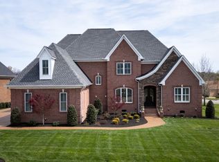 403 Five Oaks Blvd, Lebanon, TN 37087