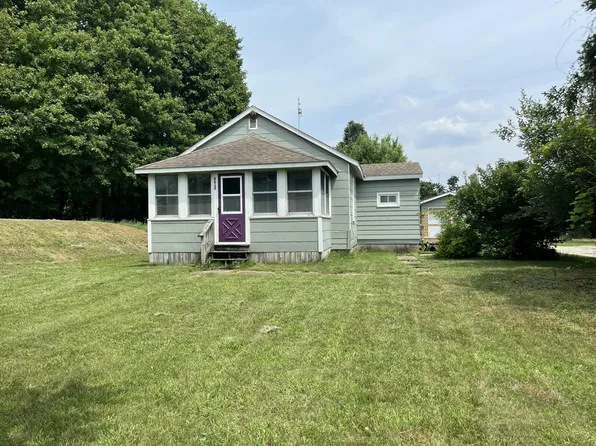 6612 S Ferris Ave, Newaygo, MI 49337